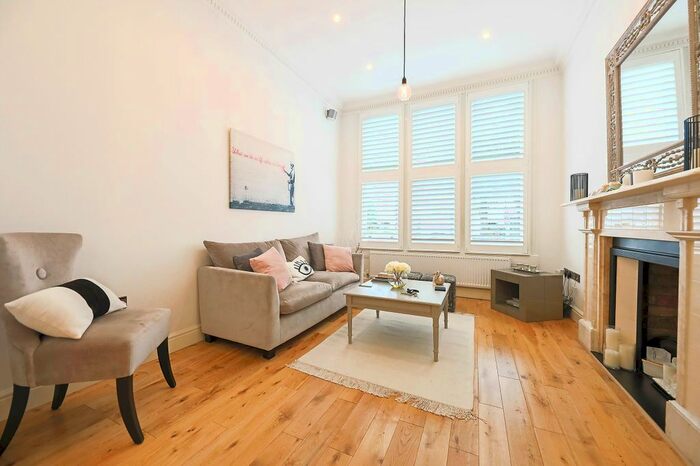 1 Bedroom Flat To Rent In Madeley Road, London, W5