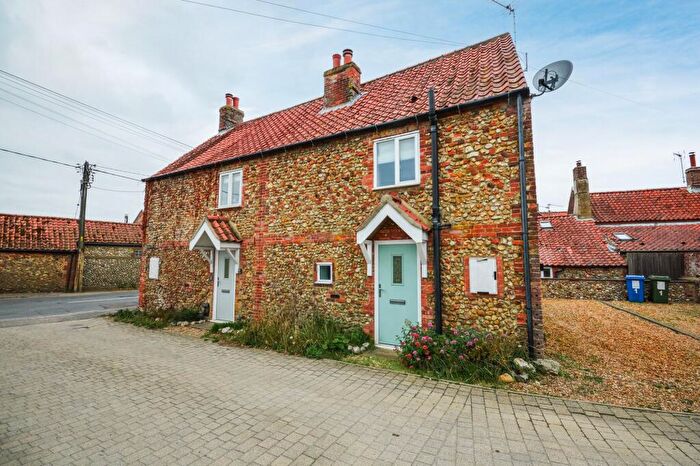 2 Bedroom Terraced House To Rent In High Street, Docking, PE31