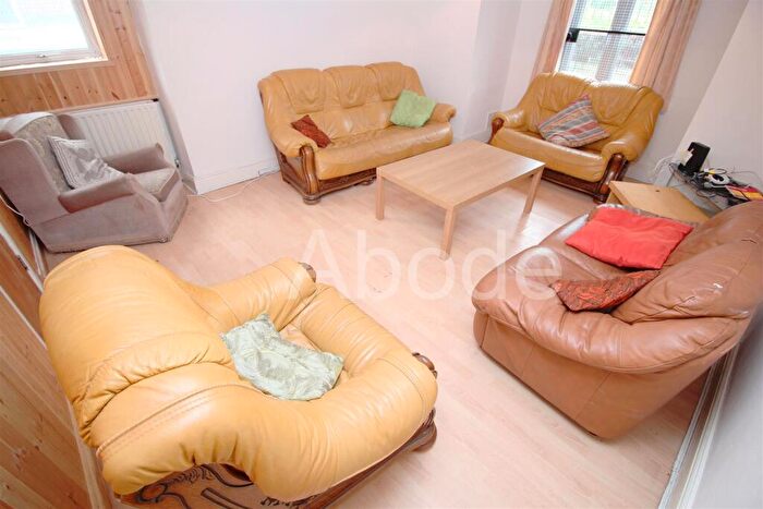 7 Bedroom House To Rent In Brudenell Road, Hyde Park, Leeds, LS6