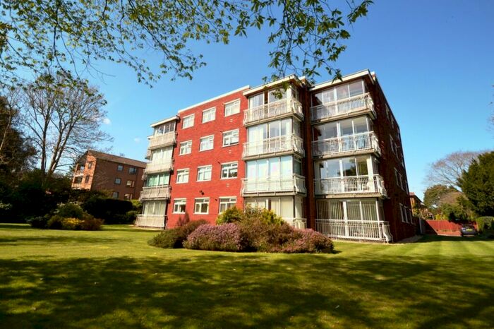 2 Bedroom Flat To Rent In Westbourne, BH4