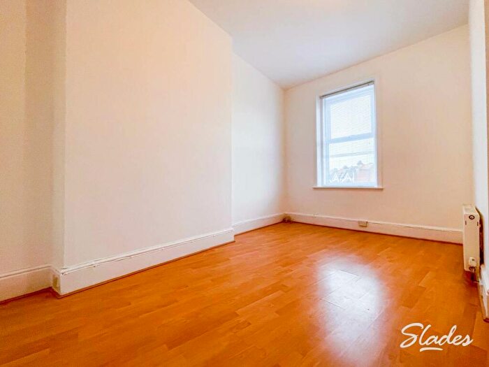 1 Bedroom Flat To Rent In Seamoor Road, Westbourne, Bournemouth, BH4