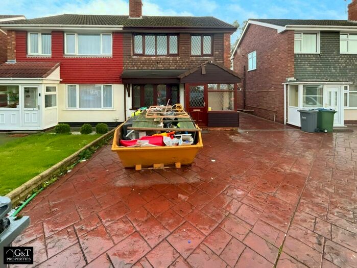 3 Bedroom Semi-Detached House To Rent In Andrew Road, West Bromwich, B71