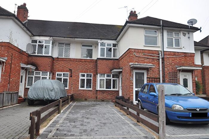 2 Bedroom Maisonette To Rent In Barnard Gardens, New Malden, KT3