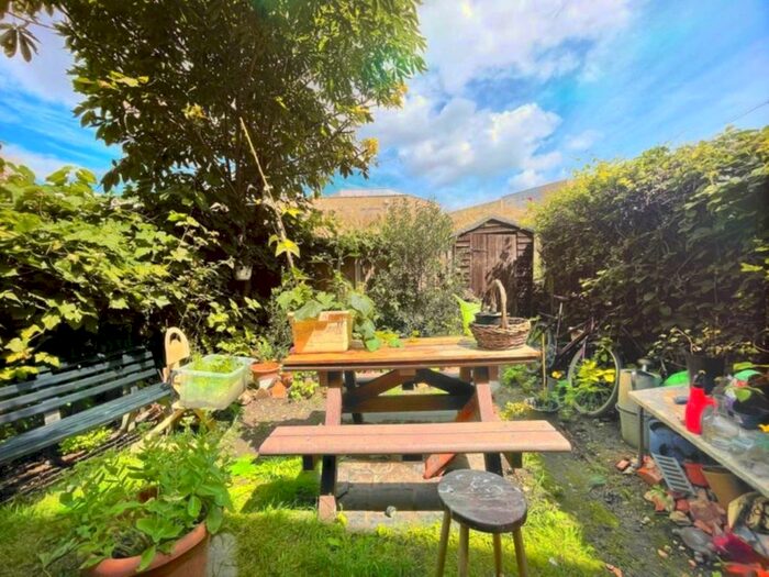 1 Bedroom Semi-Detached House To Rent In Mayall Road, London, SE24