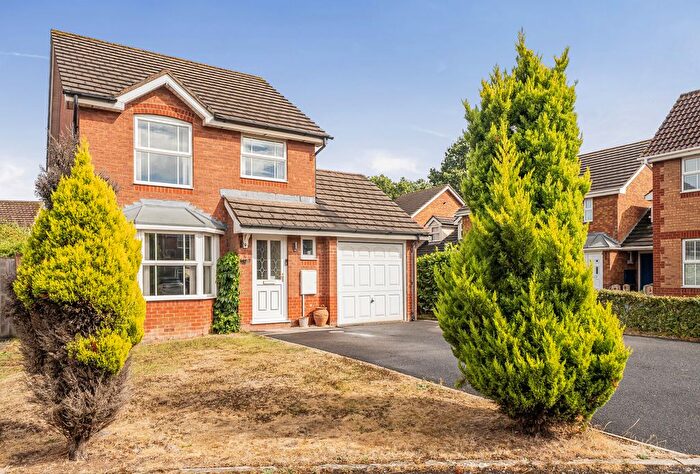 3 Bedroom Detached House For Sale In Pear Tree Hey, Yate, Bristol, Gloucestershire, BS37
