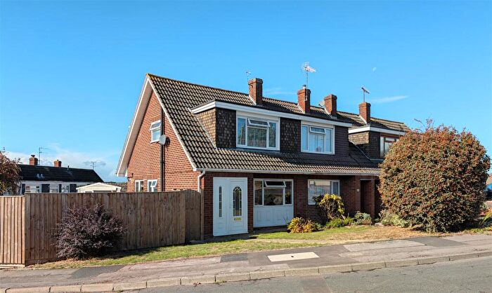 3 Bedroom End Of Terrace House For Sale In Thoresby Avenue, Tuffley, Gloucester, GL4