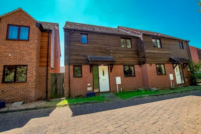 3 Bedroom Semi-Detached House To Rent In Chasewater Crescent, Broughton, Milton Keynes, MK10