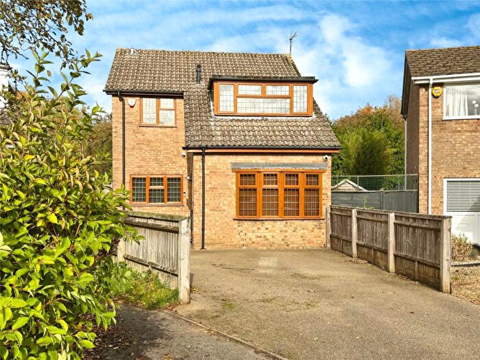 3 Bedroom Detached House For Sale In Barry Avenue, Bicester, Oxfordshire, OX26