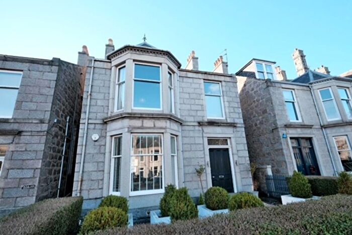 5 Bedroom Terraced House To Rent In Fountainhall Road, Aberdeen, AB15