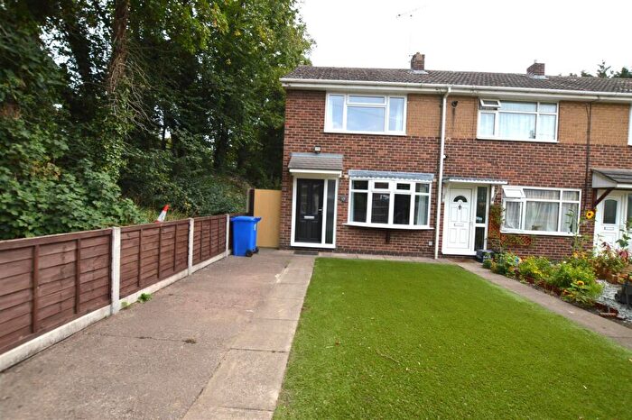 2 Bedroom House To Rent In Bramell Close, Burton-On-Trent, DE14