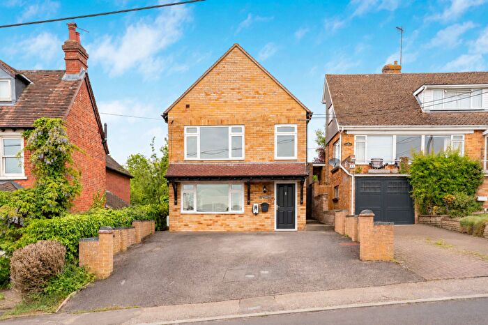 4 Bedroom Detached House For Sale In Gidley Way, Horspath, OX33