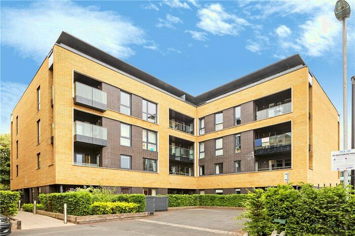 2 Bedroom Flat To Rent In Pipit Drive, London, SW15