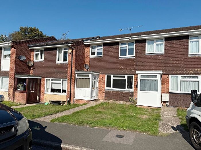3 Bedroom Terraced House For Sale In Mead Close, Romsey, Hampshire, SO51