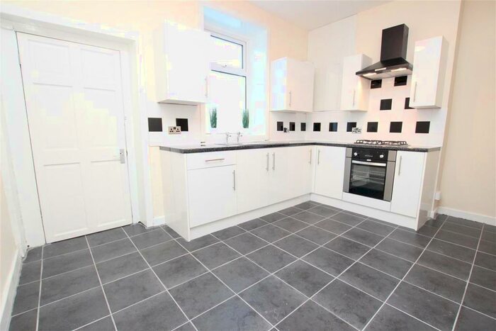 2 Bedroom Terraced House To Rent In Blackburn Road Darwen, BB3