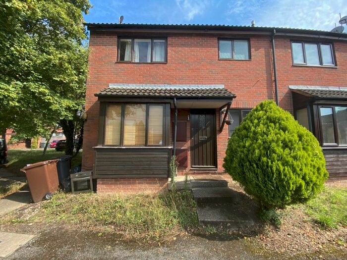 1 Bedroom End Of Terrace House To Rent In Fox Close, Elstree, WD6