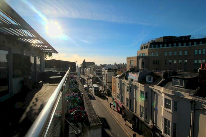 2 Bedroom Penthouse To Rent In Queens Road, Brighton, East Sussex, BN1