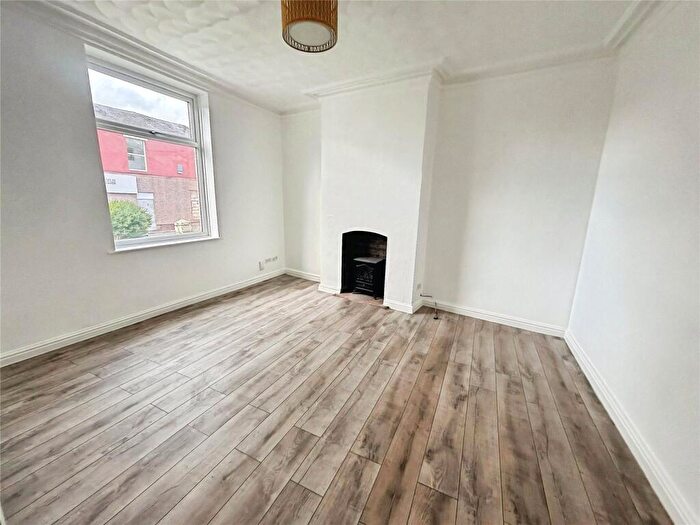 4 Bedroom Terraced House To Rent In Brindle Street, Blackburn, Lancashire, BB2