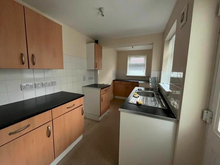 2 Bedroom Terraced House To Rent In Albert Ave, Wellsted Street, Hull, HU3