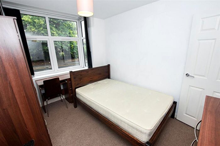 5 Bedroom Property To Rent In Heeley Road, Selly Oak, Birmingham, B29