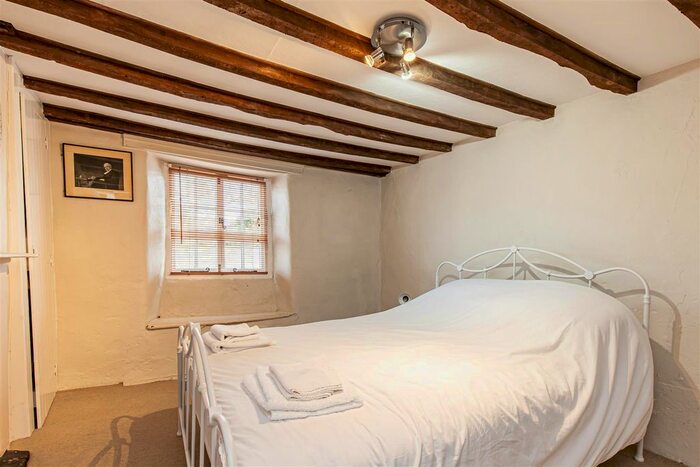 2 Bedroom Cottage To Rent In Manor Road, Woodstock, OX20
