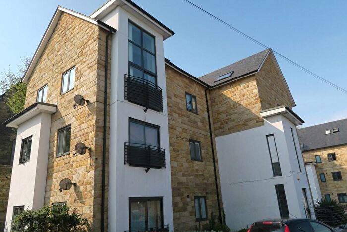 2 Bedroom Apartment To Rent In Troy Road, Morley, LS27