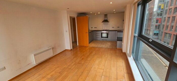 2 Bedroom Flat To Rent In Oldham Street, City Centre, Liverpool, L1