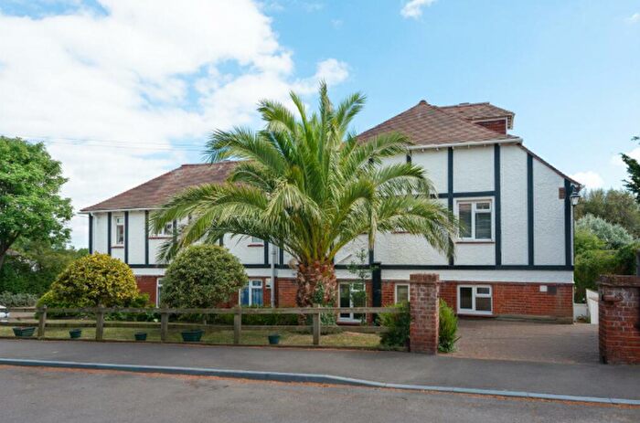 1 Bedroom Flat To Rent In The Cloisters, Whitstable, CT5