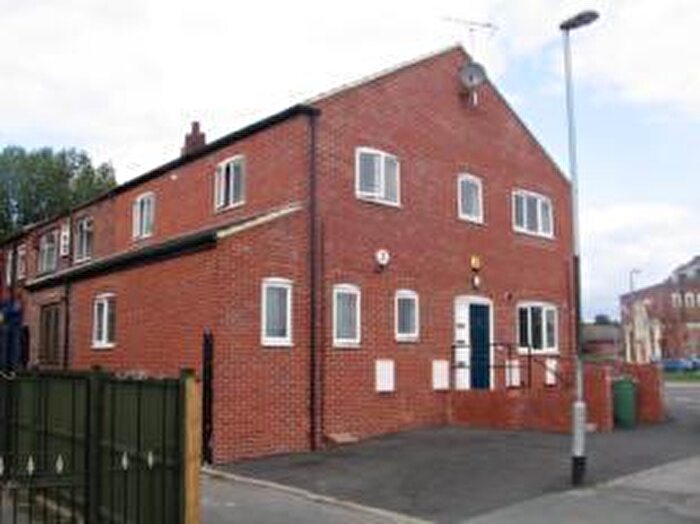 2 Bedroom Flat To Rent In Middleton Park Road, Leeds, LS10