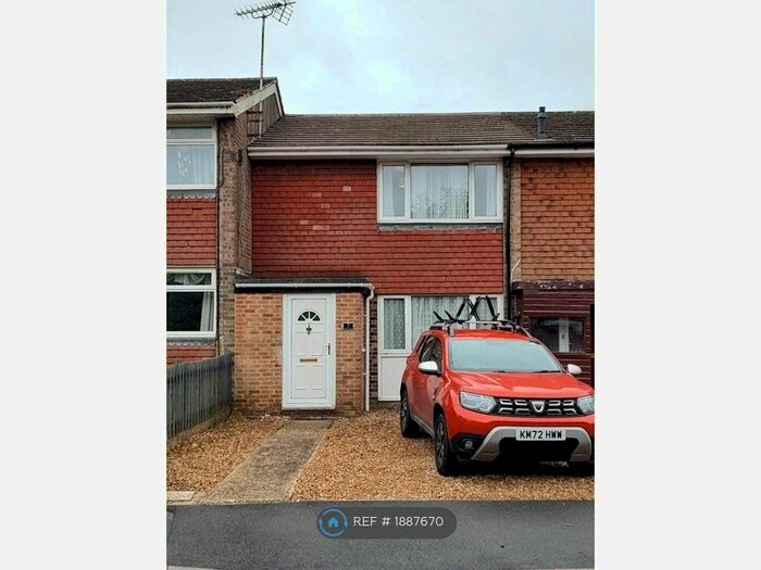 2 Bedroom Terraced House To Rent In Barrie Road, Farnham, GU9