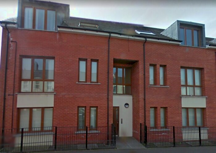 2 Bedroom Flat To Rent In Woodstock Road, Belfast, BT6