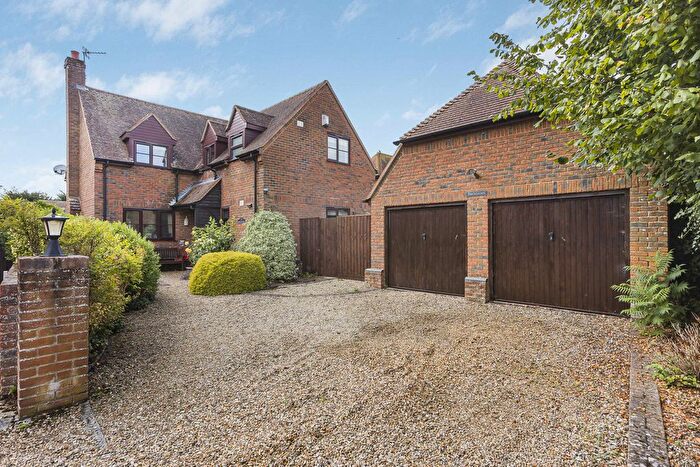4 Bedroom Detached House For Sale In Chapel Way, Childrey, OX12