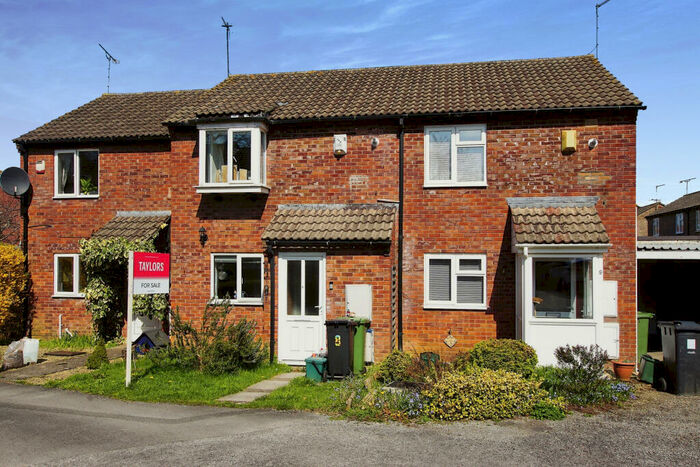 2 Bedroom House To Rent In Lancaster Close, Stoke Gifford, Bristol, BS34