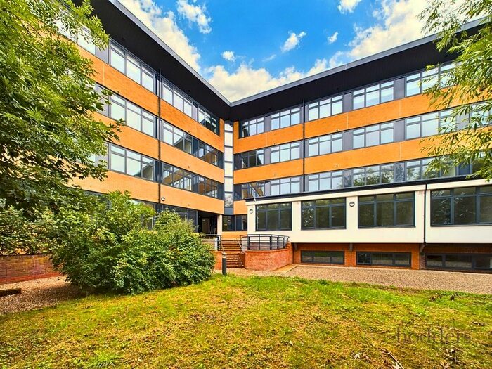 1 Bedroom Flat To Rent In London Road, Staines-Upon-Thames, Surrey, TW18