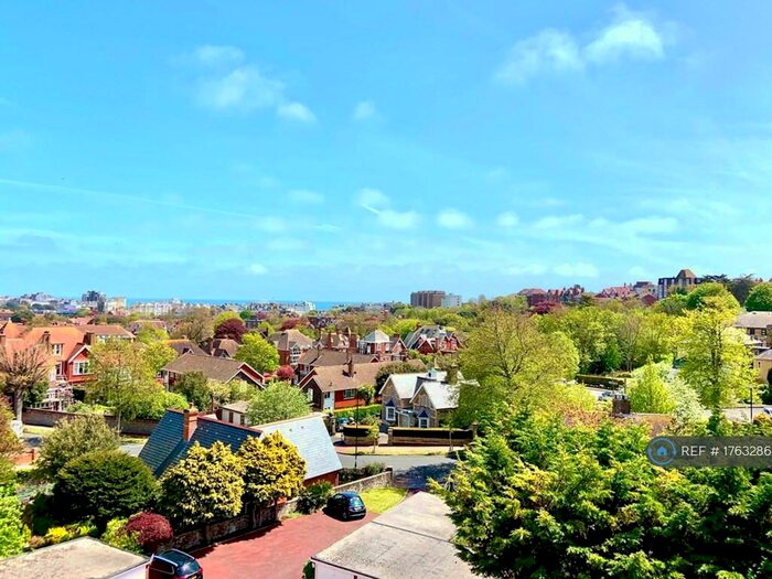 2 Bedroom Flat To Rent In Meads Road, Eastbourne, BN20