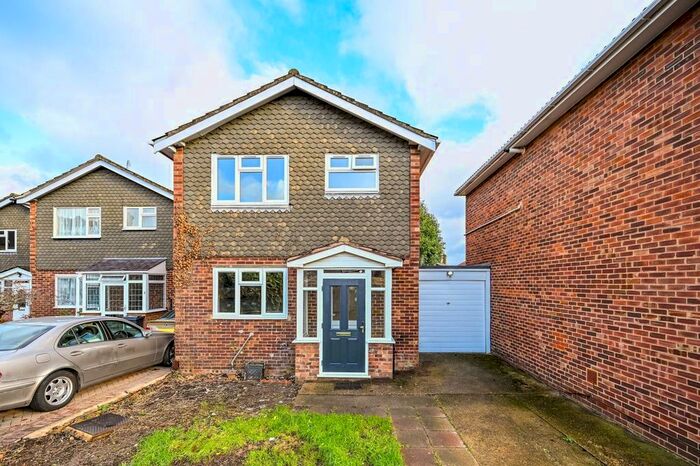 3 Bedroom Detached House To Rent In Sandra Close, Hounslow, TW3