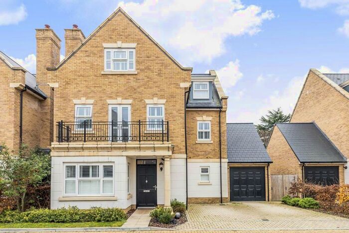 6 Bedroom Property To Rent In Roper Crescent, Sunbury-On-Thames, TW16