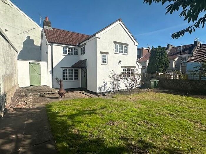 2 Bedroom Detached House To Rent In Saunders Road, Staple Hill, Bristol, BS16