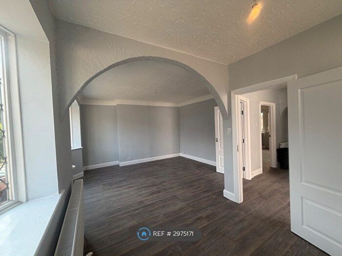 4 Bedroom Terraced House To Rent In Woodham Road, London, SE6