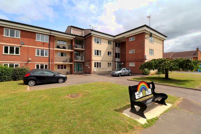 1 Bedroom Apartment To Rent In Nightingale Croft, Gloucester, GL3