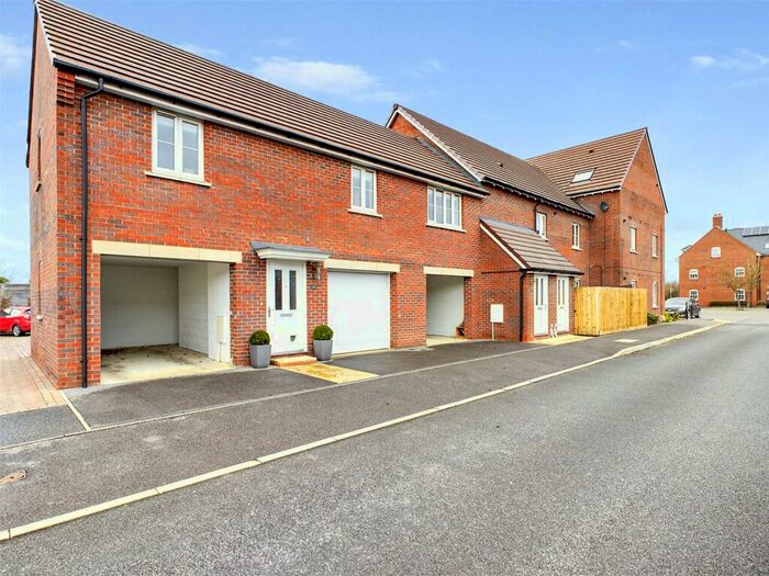 2 Bedroom House To Rent In Red Kite Road, Chinnor, Oxfordshire, OX39