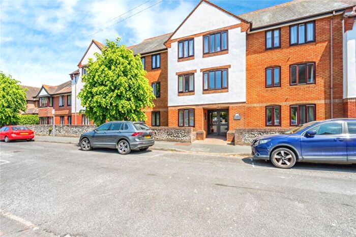 2 Bedroom Apartment For Sale In Sovereign Court (Bognor Regis), Bognor Regis, PO21
