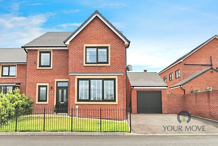 4 Bedroom Detached House To Rent In Tower View, Darwen, Lancashire, BB3