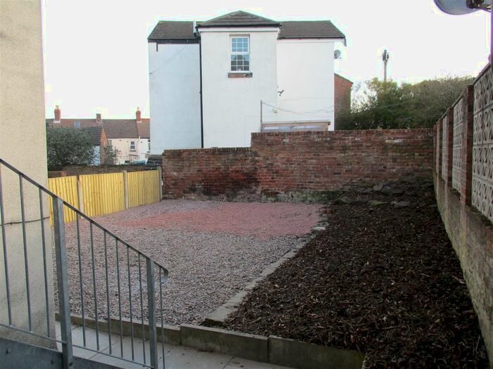 2 Bedroom Flat To Rent In Old Chester Road, Rock Ferry, Birkenhead, CH42