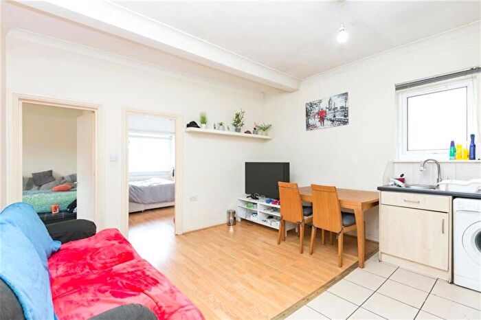 2 Bedroom Flat To Rent In Westbury Avenue, Turnpike Lane, N22