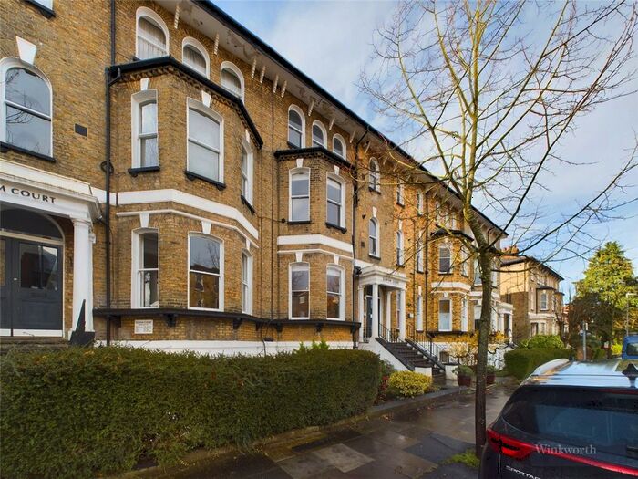 2 Bedroom Flat To Rent In Egham Court, Grove Road, Surbiton, KT6
