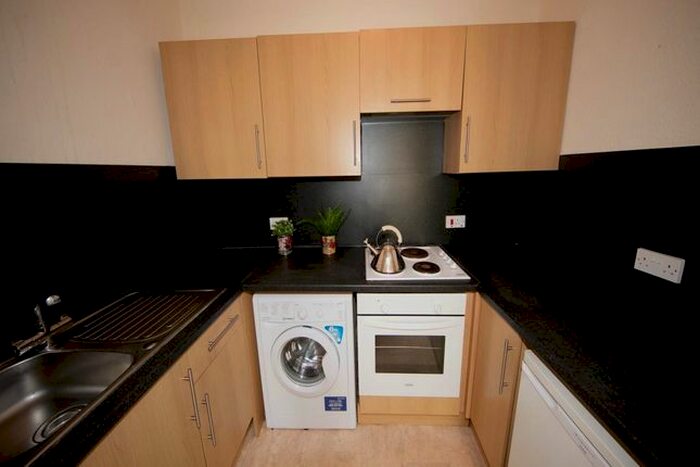 1 Bedroom Flat To Rent In Pitfour Street, Dundee, DD2