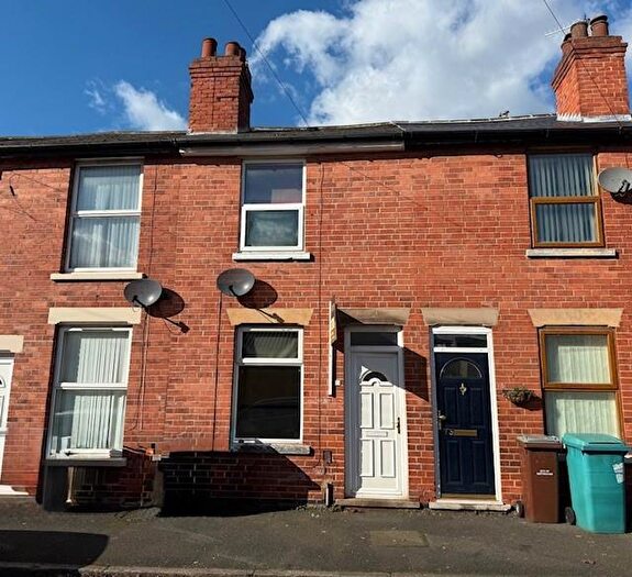 2 Bedroom Terraced House To Rent In Isandula Road, Nottingham, NG7