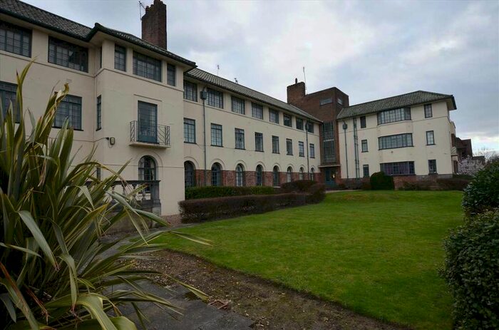 Studio To Rent In The Pantiles, Finchley Road, Temple Fortune, NW11