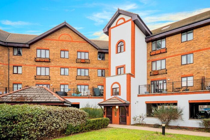 1 Bedroom Flat To Rent In Sopwith Way, Kingston Upon Thames, KT2