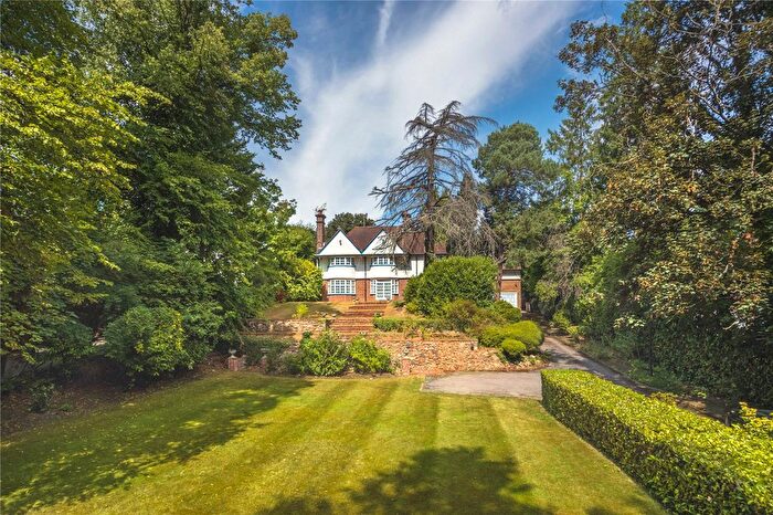 5 Bedroom Detached House For Sale In Loom Lane, Radlett, Hertfordshire, WD7